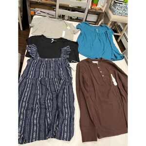 NWT Bundle of‎ 5 size small shirts and dress
